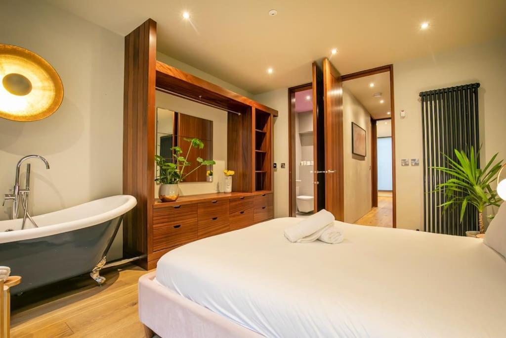 Hammock Heights! Hot Tub,Private Garage,Citycentre Manchester Eksteriør billede
